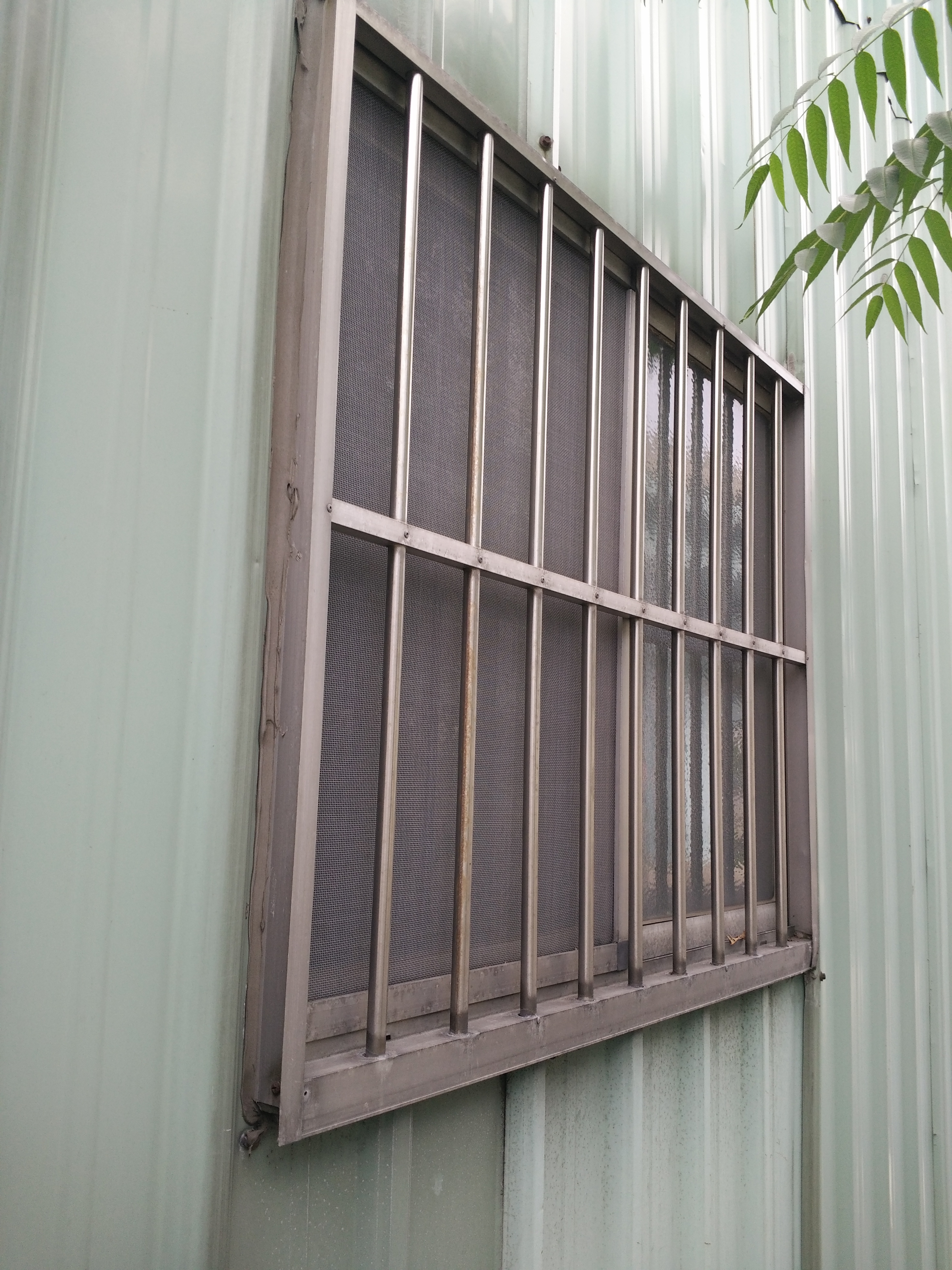 防盜鐵窗,金屬工程,金屬訂做常識,工程知識,鐵工工程介紹,鐵窗專用鐵管